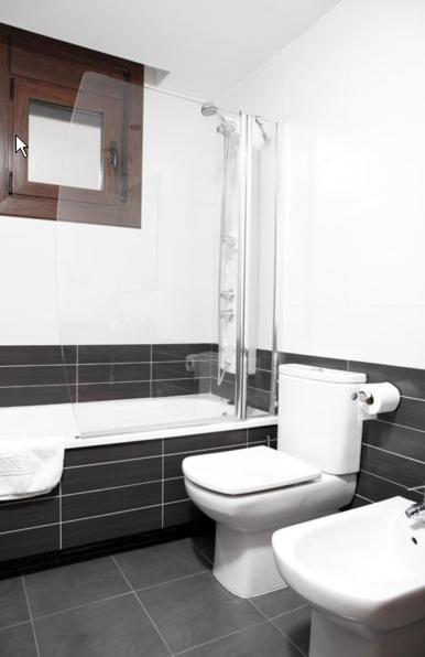 Apartahotel Castejón de Sos מראה חיצוני תמונה