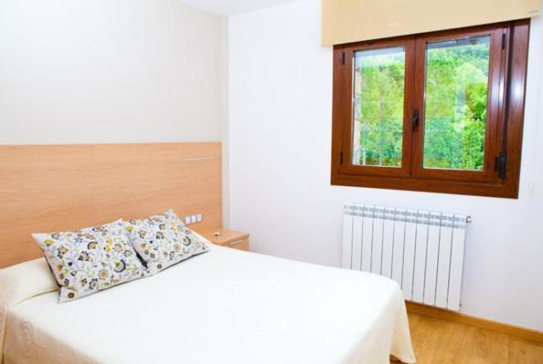 Apartahotel Castejón de Sos מראה חיצוני תמונה