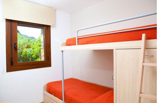 Apartahotel Castejón de Sos מראה חיצוני תמונה